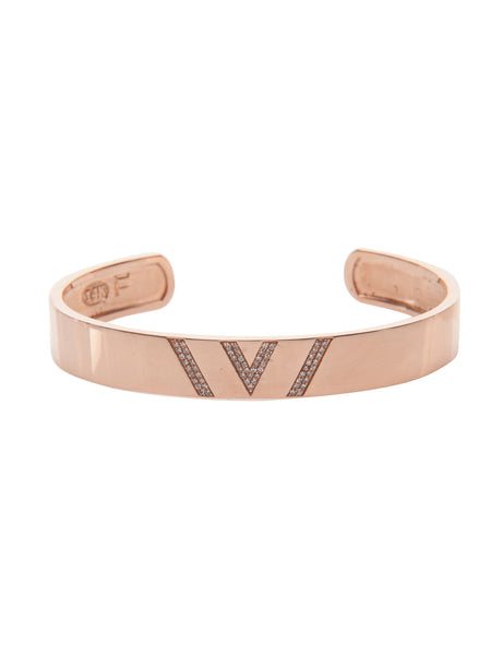 "\ V /" Bangle